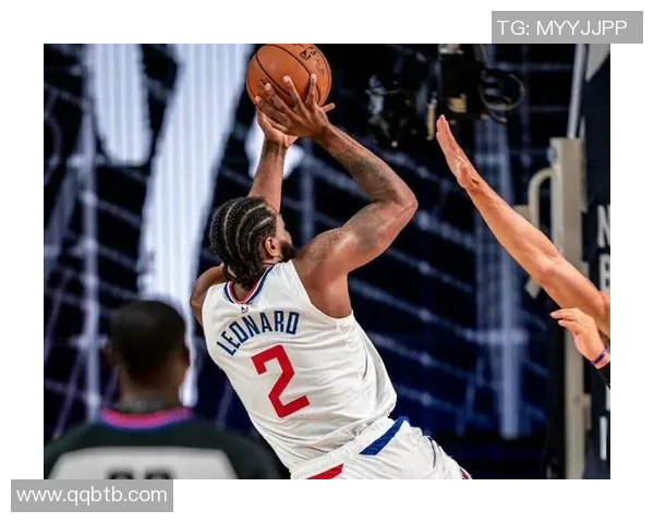 快船惨败爵士，路威29分无力回天